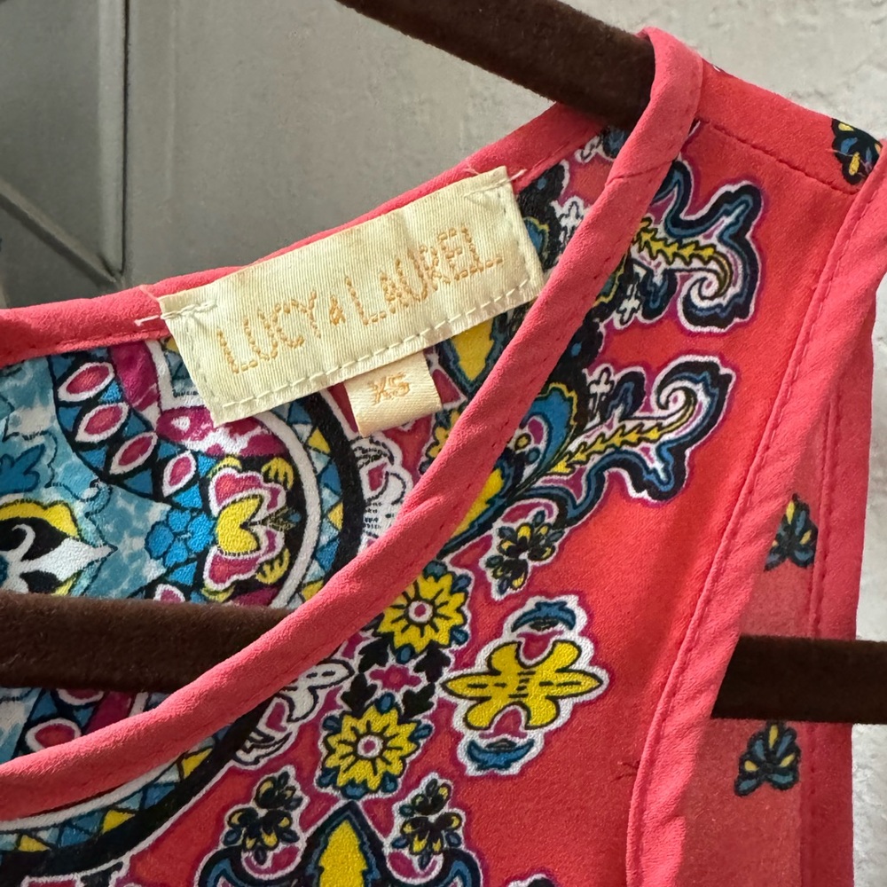 Lucy & Laurel Patterned Blouse